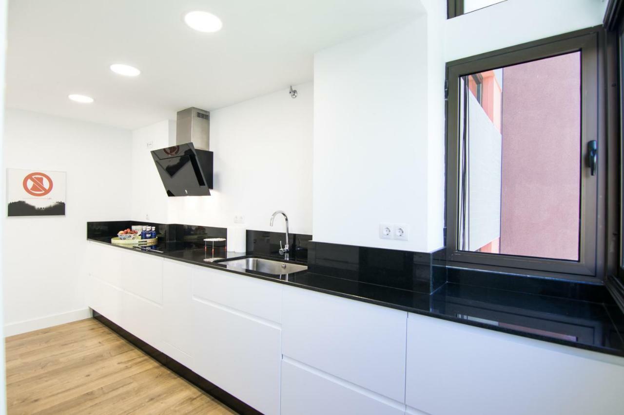 Homeforguest Stylish And Modern Apartment Overlooking Las Canteras Las Palmas de Gran Canaria Luaran gambar