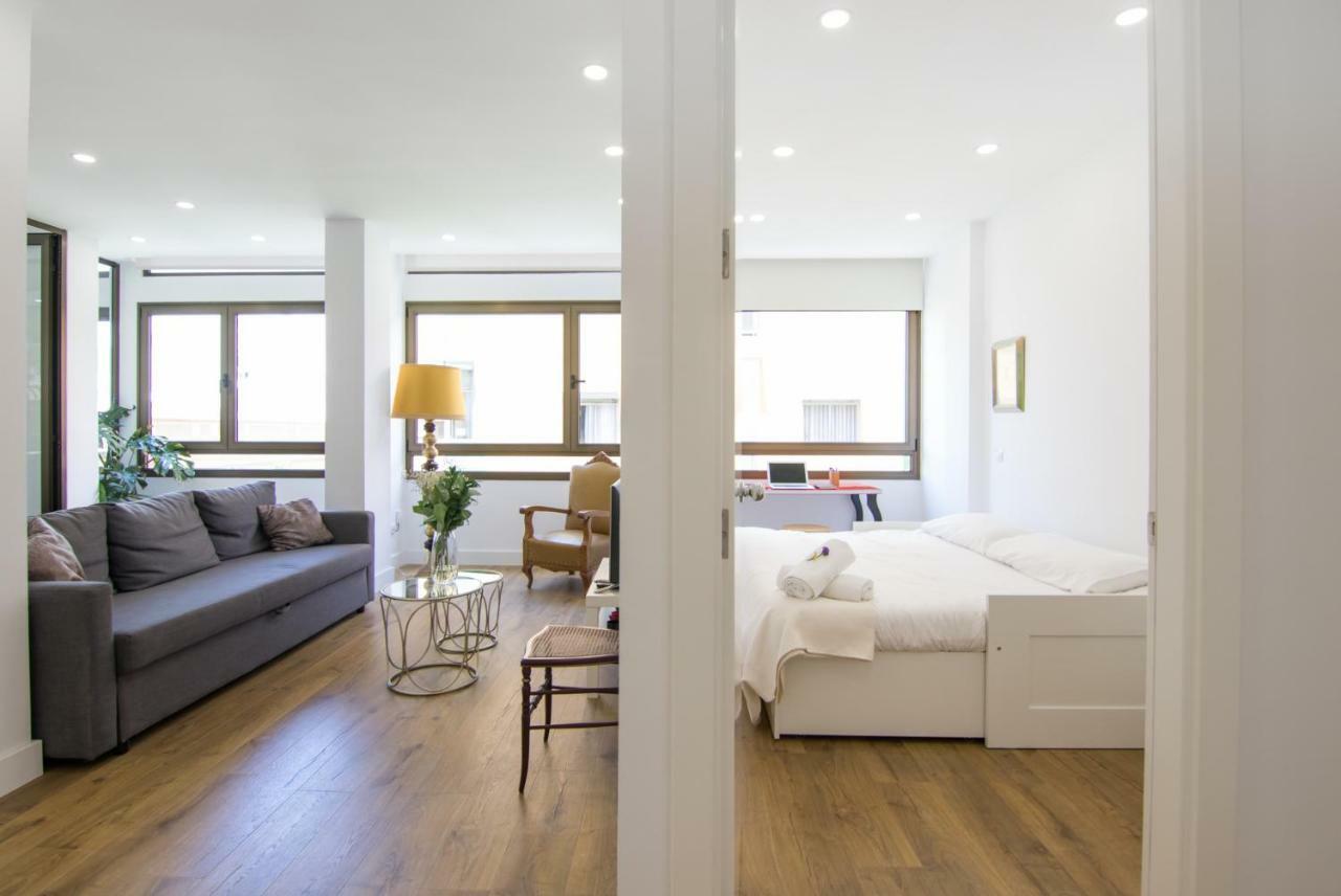 Homeforguest Stylish And Modern Apartment Overlooking Las Canteras Las Palmas de Gran Canaria Luaran gambar